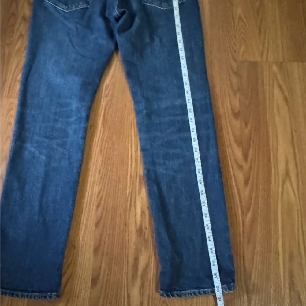 Levi’s Premium Fit Men's Medium Wash Blue Straight Jeans Size 30 Classic Western